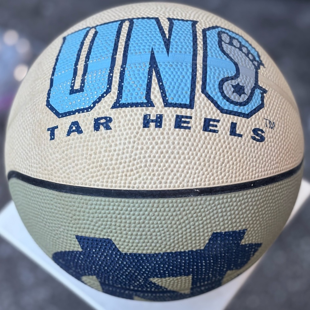 University North Carolina Tarheels Official Michael Jordan Era Baden Basketball